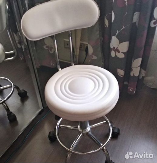 Крепкий стул мастера