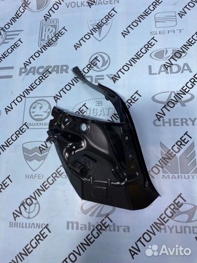 Панель суппорт фонаря левого Kia Rio 4