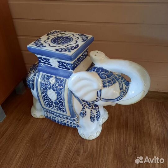 Слон подставка/табурет