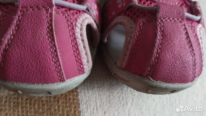 Сандалии для девочки