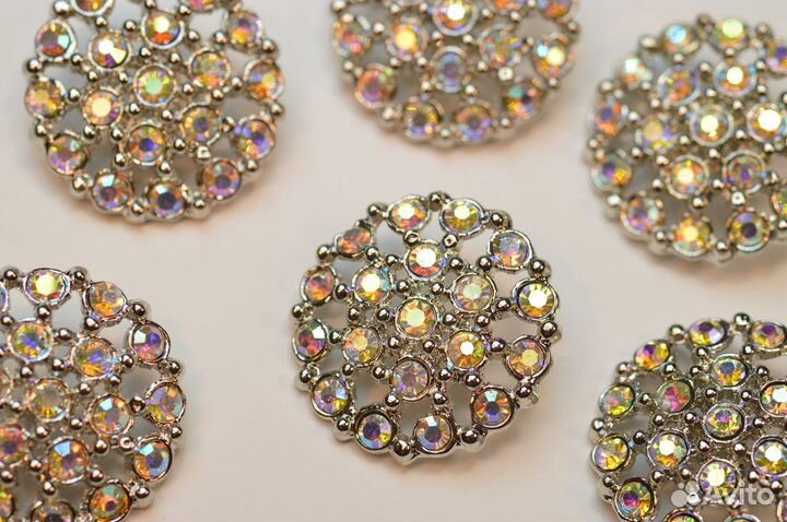 Пуговицы 28 мм