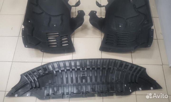 Audi a8 D4 Пыльник бампера Локер передний новый