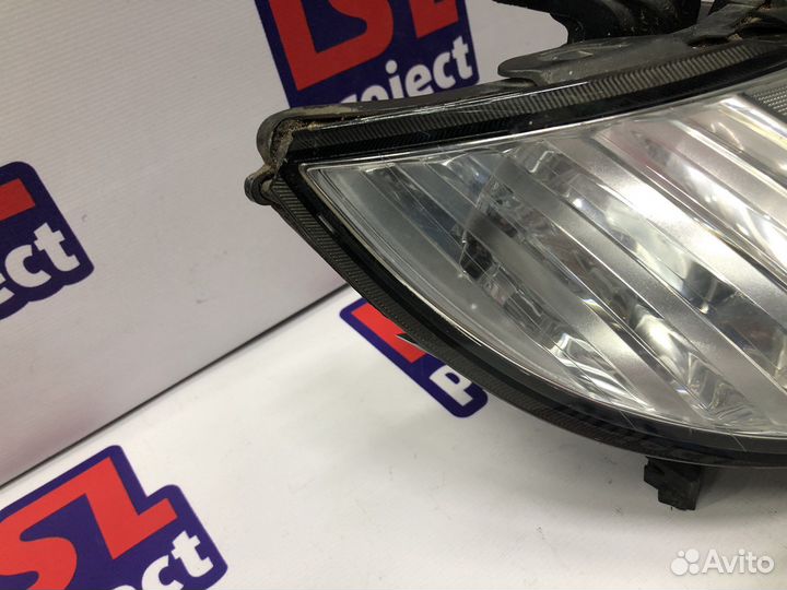 Фара правая Subaru Legacy Outback B13 03-06