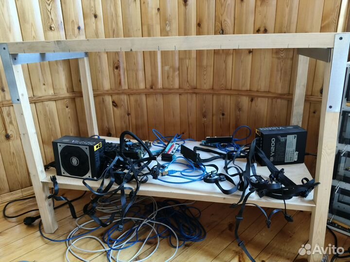 Каркас для майнинга до 24 карт