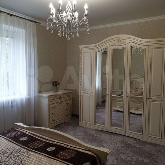 2-к. квартира, 74 м², 2/2 эт.