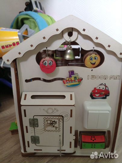 Бизиборд домик