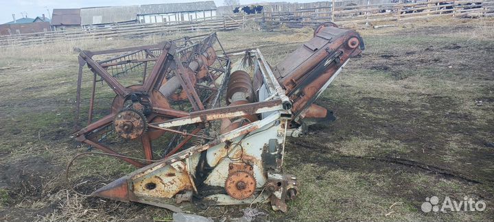 Жатка на комбайн нива