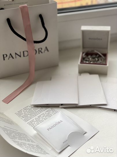 Браслет с шармами pandora