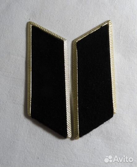 Петлицы черные, сукно