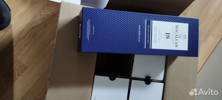 Пустые коробки из под виски macallan