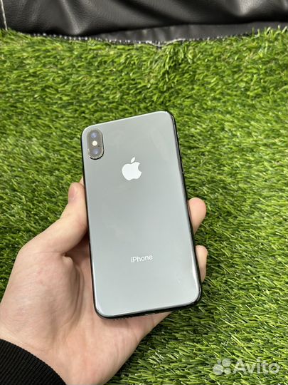iPhone X, 64 ГБ