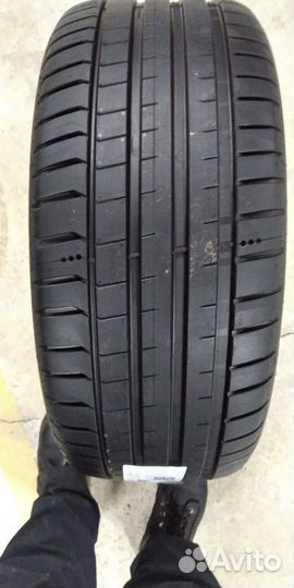 Michelin Pilot Sport 5 235/40 R19 96Y
