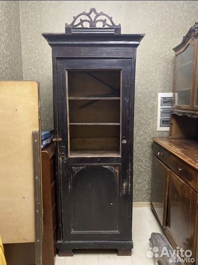 Старинный буфет сервант
