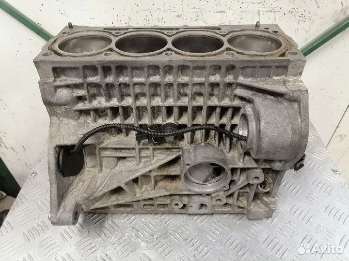Шорт блок двигателя AXP Skoda Octavia A4 1.4 16V