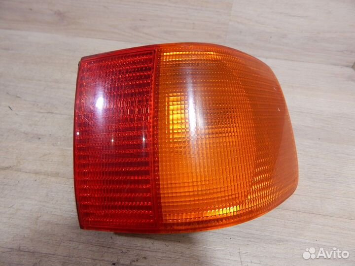 Фонарь задний правый Audi A100 C4