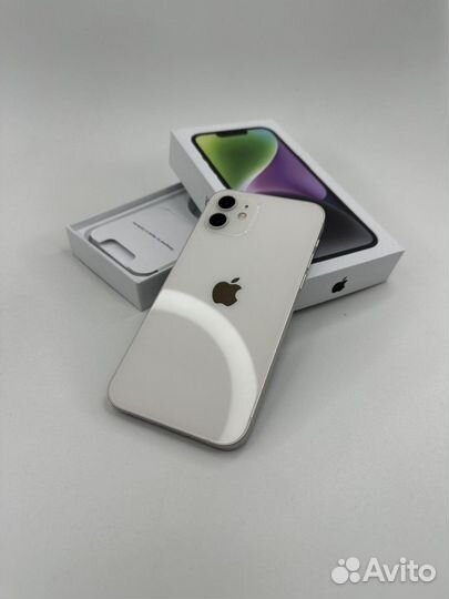 iPhone 12, 64 ГБ