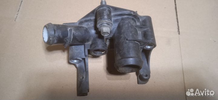 Фланец охлаждающей жидкости Ford focus 3