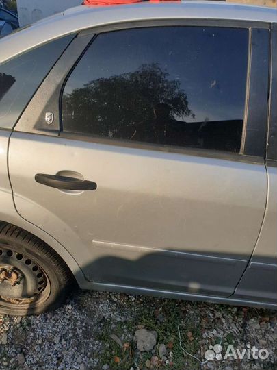 Двери правые Ford Focus 2 седан
