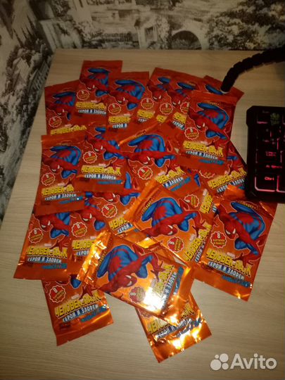 Запечатанные карточки -Человек-паук Герои и Злодеи