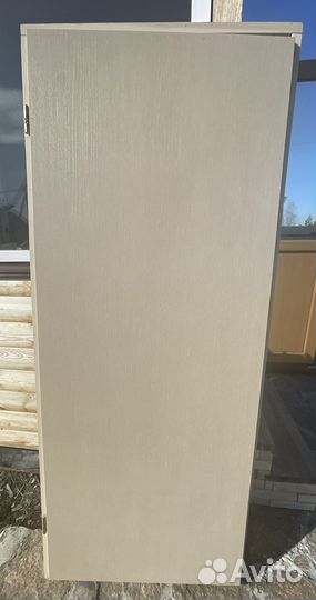 Дверь межкомнатная 80 с коробкой 2 штуки, новая