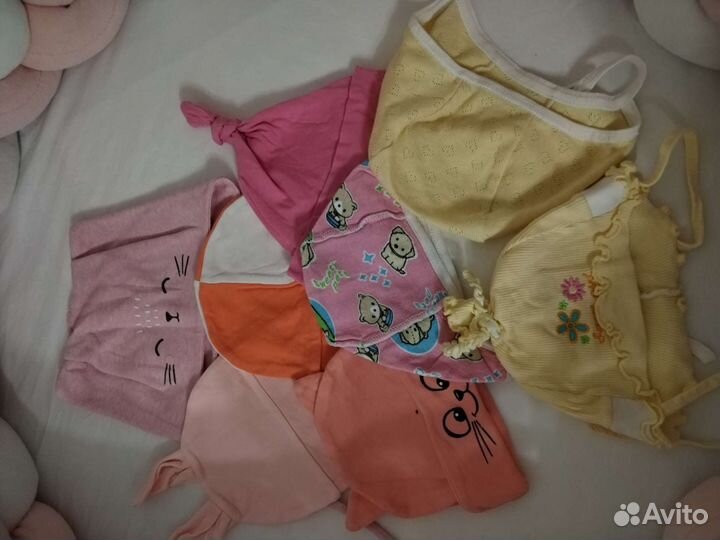 Шапочки, чепчики