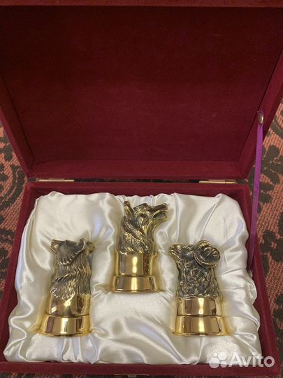 Бронзовые стопки-перевёртыши 