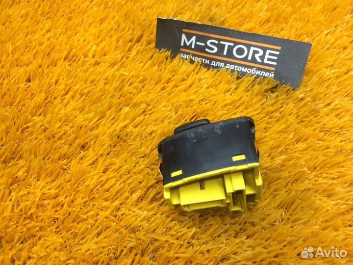 Кнопка регулировки зеркал передняя Bmw 3-Series