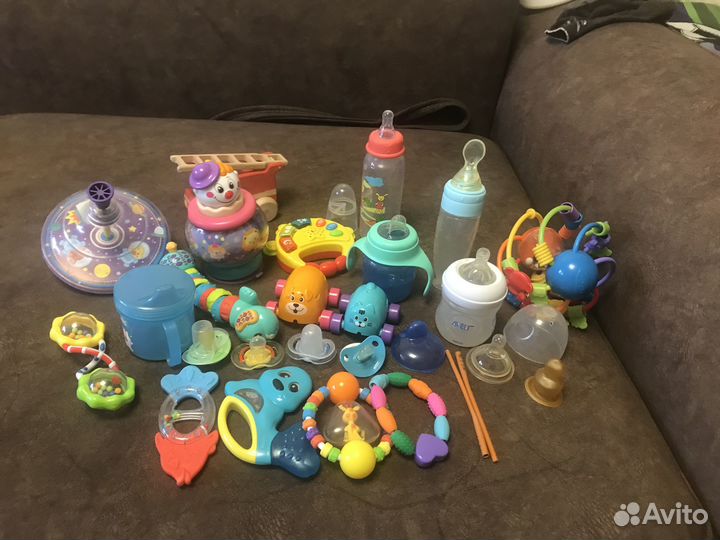 Игрушки для ребёнка 0+