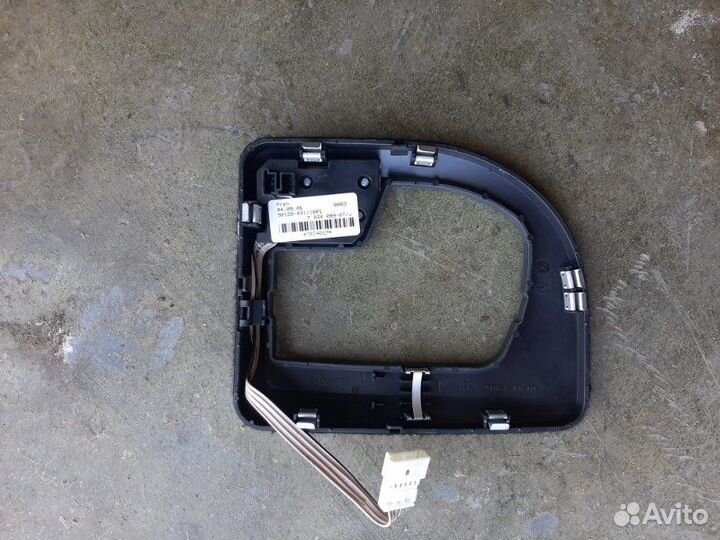 Накладка селектора Bmw 525I E60 N52B25AF 2006