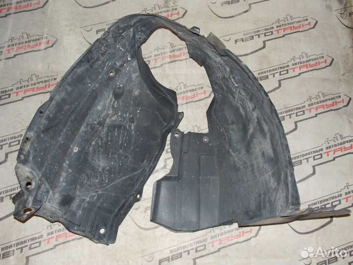 Подкрылок nissan bluebird sylphy G11 KG11 NG11 F R