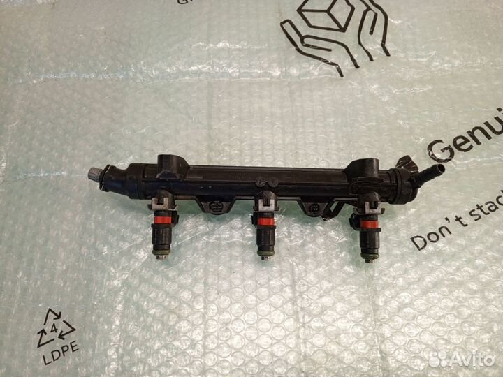 Рампа топливная Skoda Fabia 2 1.2 CGP