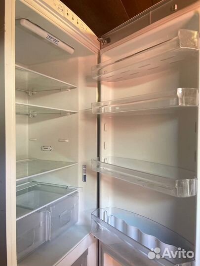 Холодильник indesit pbaa 337 F(RU) белый