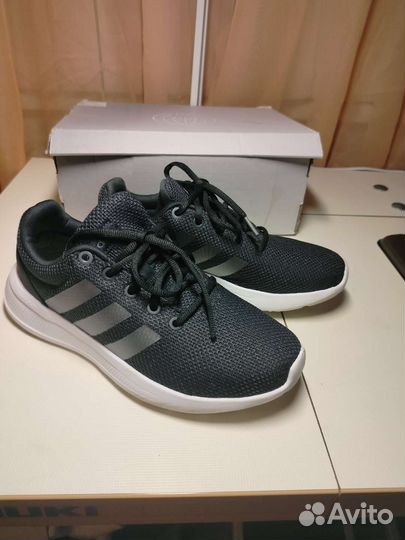 Кроссовки adidas оригинал размер 38