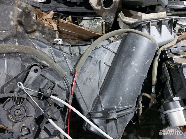 Корпус печки в сборе на Dodge Neon 2