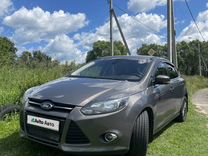 Ford Focus 1.6 AMT, 2014, 135 000 км, с пробегом, цена 890 000 руб.