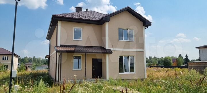 Коттедж 230 м² на участке 8 сот.