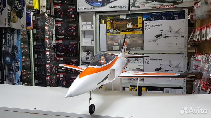 Радиоуправляемый самолет Top RC Jet Star Pro
