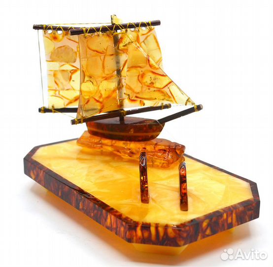 Письменный прибор из янтаря 