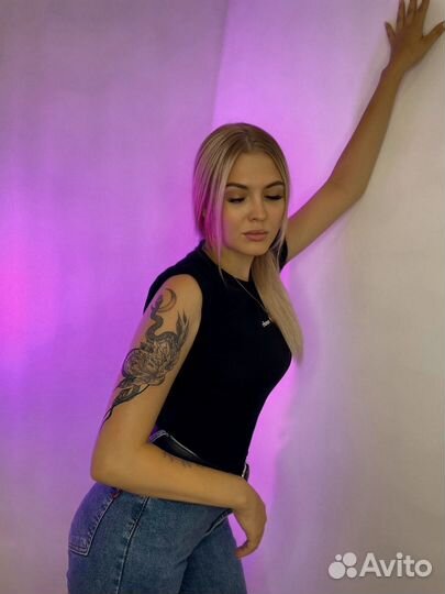 Модель на тату