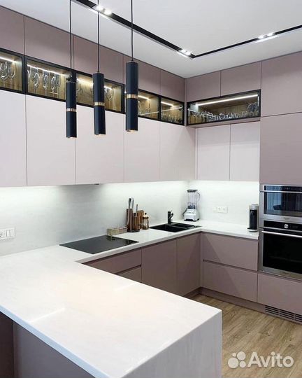 Кухонный гарнитур на заказ. Под ключ