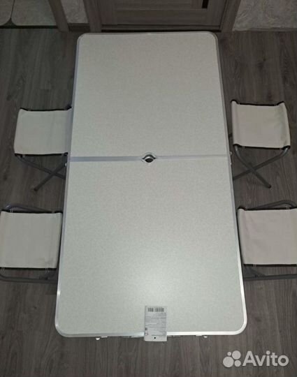 Туристический стол со стульями