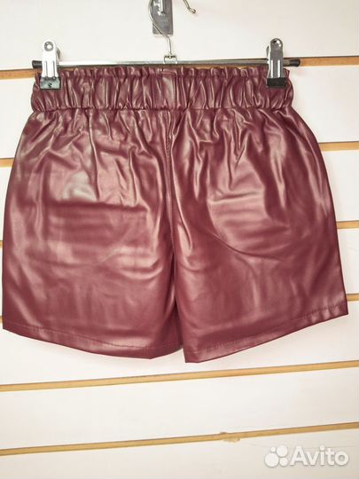Кожаные шорты для девочки 134