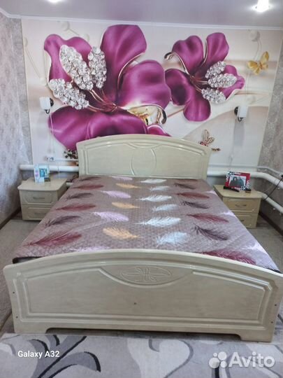 Спальный гарнитур