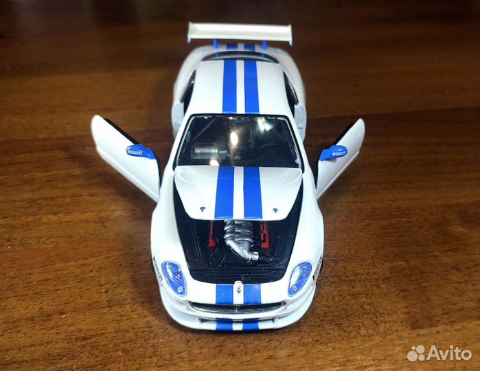 Модель Burago Maserati Trofeo 1:24