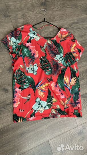 Футболка с открытой спиной FemiStories L размер