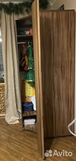 Шкаф угловой + туалетный столик