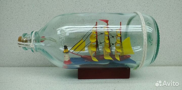 Парусник жёлтый в бутылке 18,6