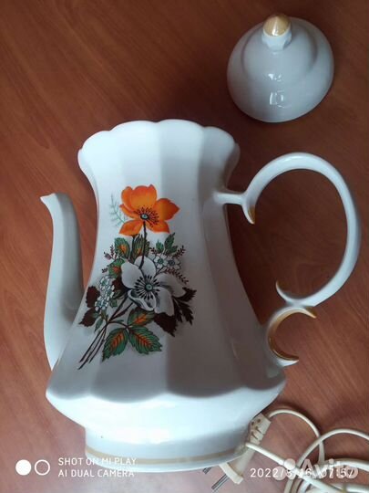 Эл. чайник, утюг Moulinex,Skarlett