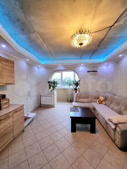 2-к. квартира, 74 м², 2/15 эт.