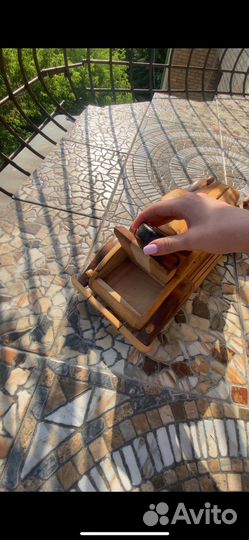 Автомобиль из дерева с Кубы